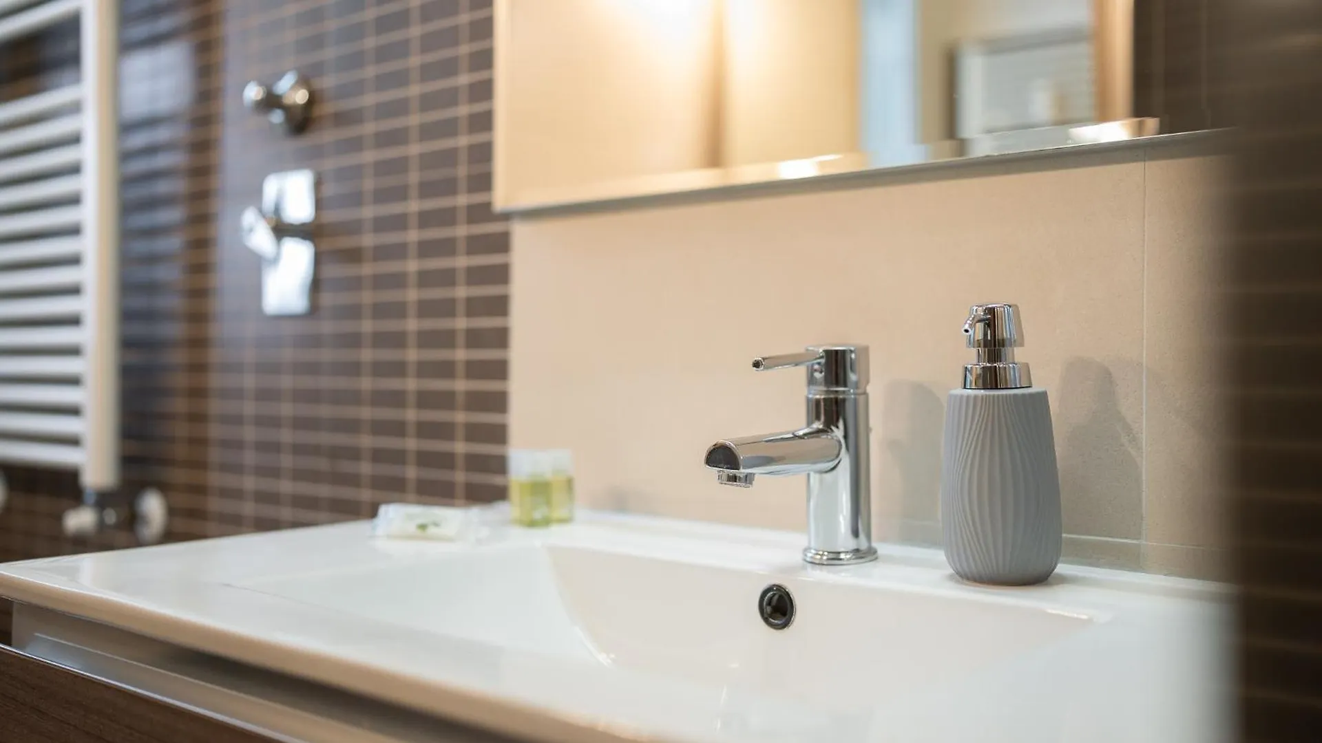 Green Haven - Milan Apartment Free Parking